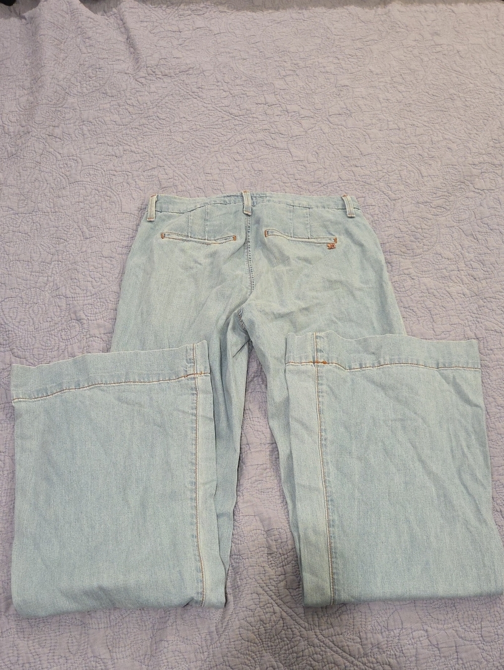 Joe's Jeans "Lola" Light Blue Flare Jeans Size 28! - Picture 6 of 13